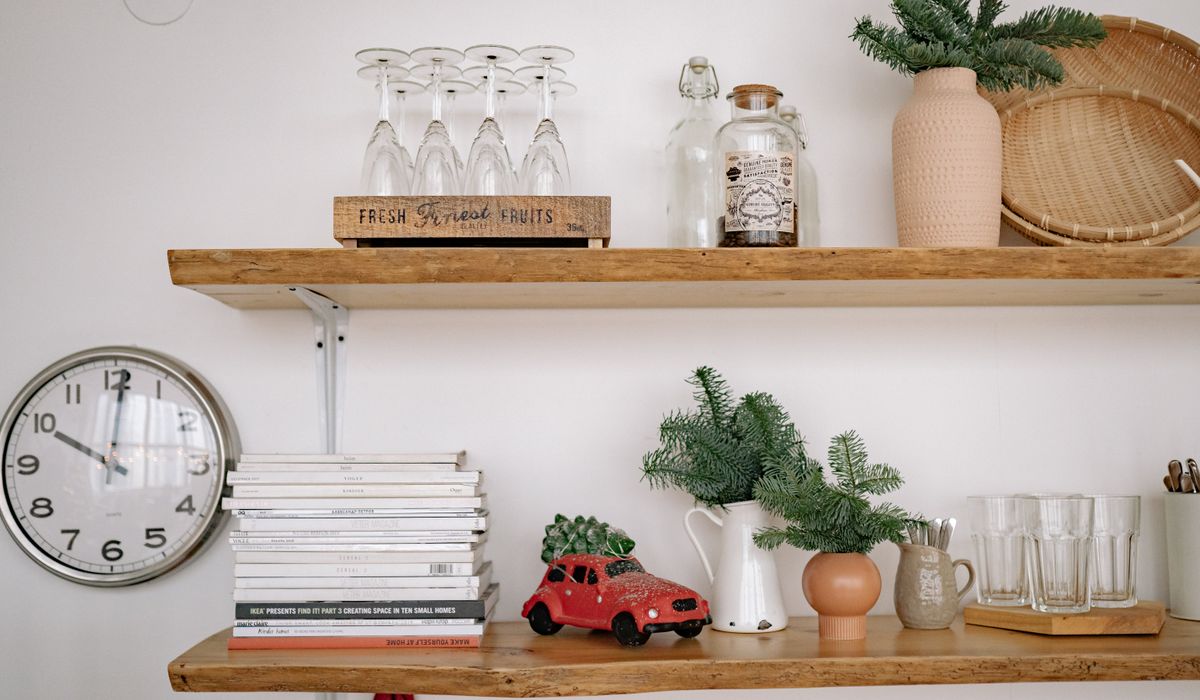 How to Declutter Your Hallway in One Weekend
